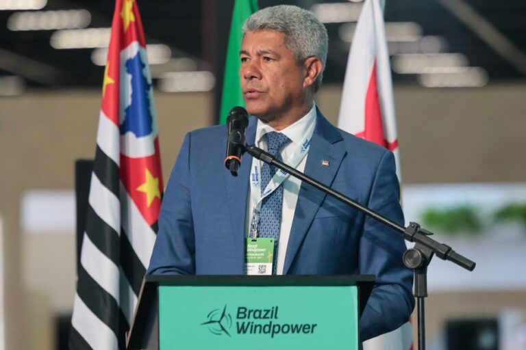 Bahia Emocionada com a Antecipação do Linhão para 2027: Impactos e Oportunidades Imagem do artigo