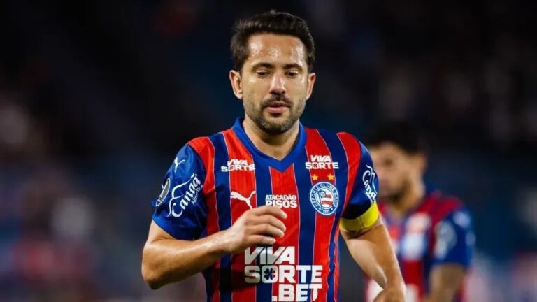 Everton Ribeiro Pode Retornar como Titular em Jogo Crucial do Bahia Imagem do artigo