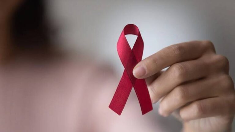 Aumento de Casos de HIV entre Jovens na Bahia: Desafios para a Saúde Pública