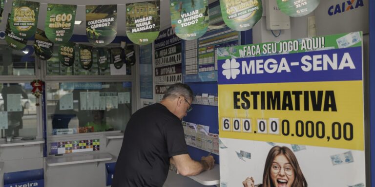 Como Investir R$1 Bilhão: Dicas de Especialista para o Prêmio da Mega Sena