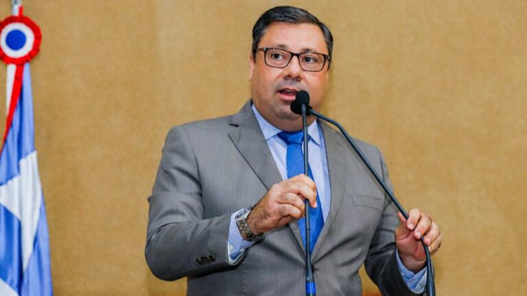 Deputado Penalva Propõe Ensino de Educação Financeira nas Escolas da Bahia Deputado Penalva Propõe Ensino de Educação Financeira nas Escolas da Bahia