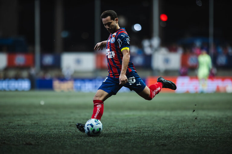 Everton Ribeiro Renova Contrato com o Bahia e Fábio Mota é Reeleito no Vitória Imagem do artigo