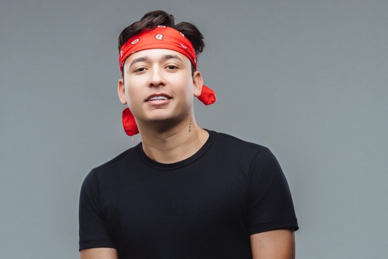 Gabriel Fidelis: Sucessos e Emoção no Interior da Bahia neste Fim de Ano!