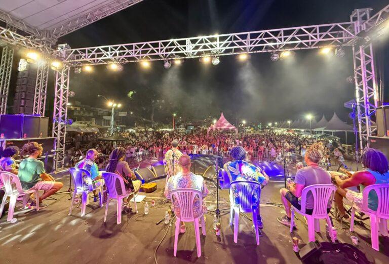 Itacaré Samba Festival: Cultura Popular e Alegria na Inauguração do Evento
