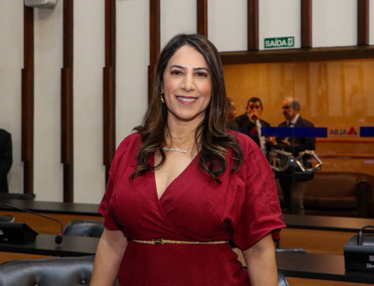 Projetos de Cláudia Oliveira Impulsionam Cultura e Turismo na Bahia