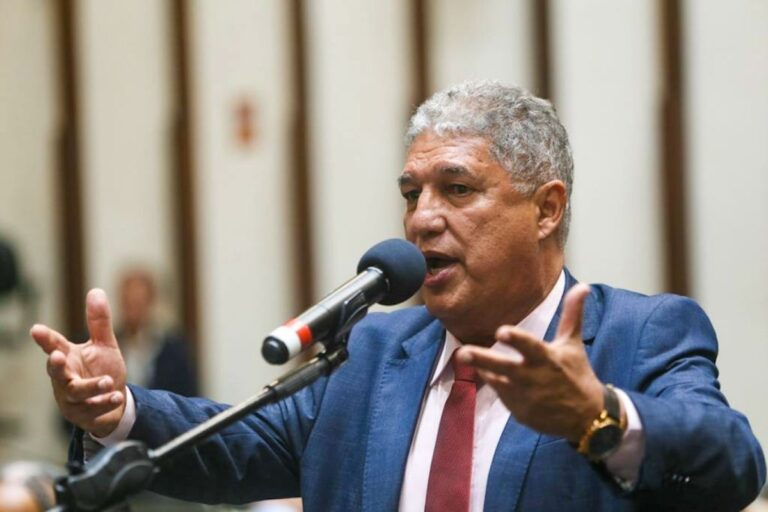 Rosemberg Defende Ações do Governo Jerônimo na Segurança e Responde Críticas da Oposição Rosemberg Defende Ações do Governo Jerônimo na Segurança e Responde Críticas da Oposição