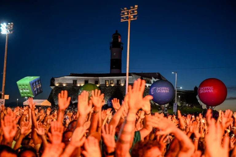 Verão 2026 em Salvador: O que Esperar do Réveillon ao Pós-Carnaval