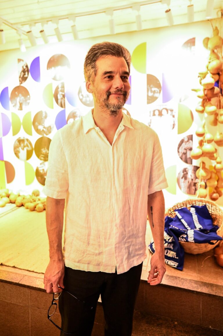 Wagner Moura Apoia Teatro Gamboa em Show de Gilberto Gil | Cultura e Resistência