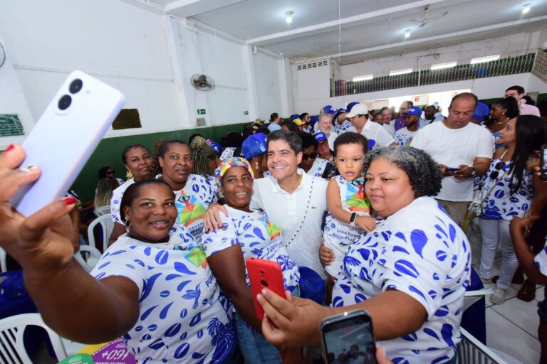 ACM Neto Critica PT da Bahia em Evento Tradicional da Lavagem da Purificação