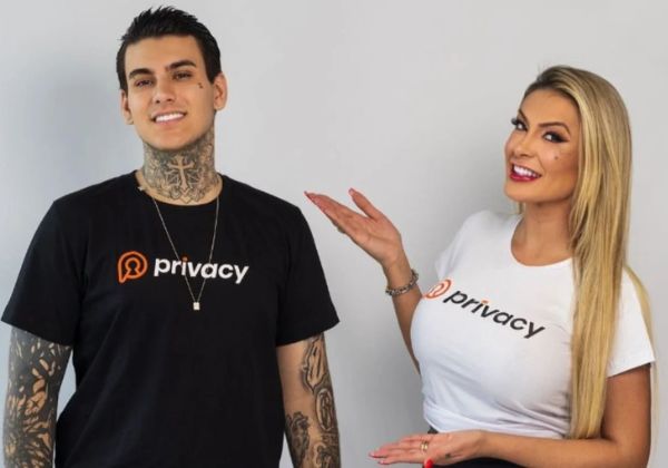 Andressa Urach Revela Valor Pago ao Filho por Conteúdo Adulto Andressa Urach Revela Valor Pago ao Filho por Conteúdo Adulto