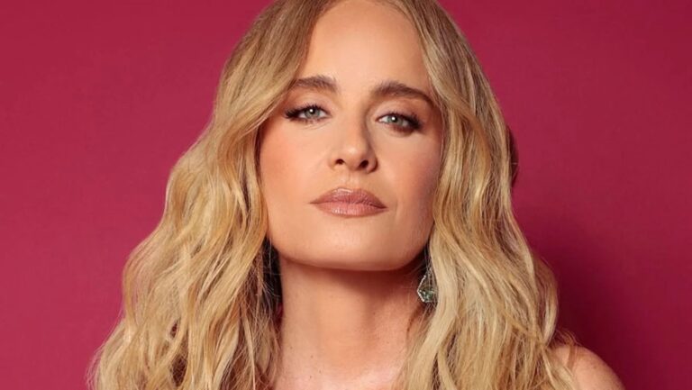 Angélica Esbanja Beleza aos 52 Anos Durante Férias na Bahia Angélica Esbanja Beleza aos 52 Anos Durante Férias na Bahia