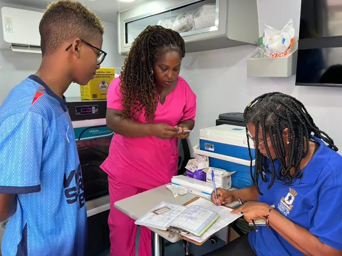 Assistência à Saúde e Vacinação na Micareta de Lauro de Freitas: Estado Intensifica Ações Assistência à Saúde e Vacinação na Micareta de Lauro de Freitas: Estado Intensifica Ações