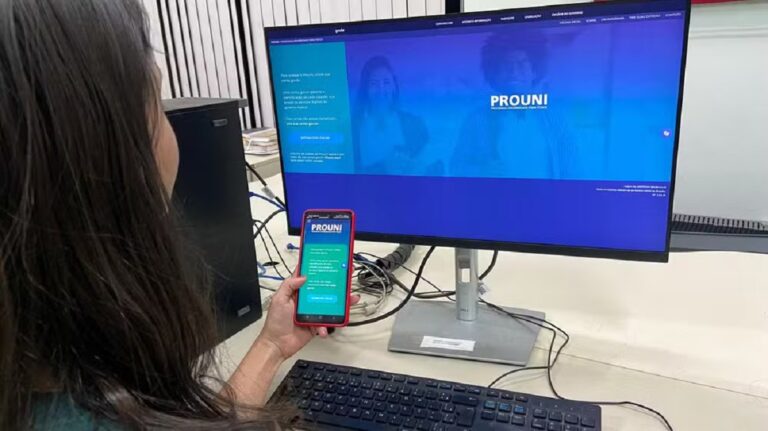 Bahia Oferece 48,7 Mil Bolsas do Prouni: Veja Como se Candidatar e Quem Pode Participar Bahia Oferece 48,7 Mil Bolsas do Prouni: Veja Como se Candidatar e Quem Pode Participar