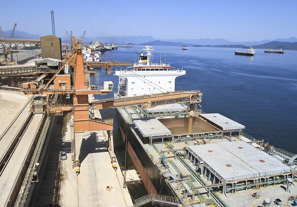 Balança Comercial Alcança Recorde em Dezembro, Mas Encerra 2025 com Queda no Superávit Balança Comercial Alcança Recorde em Dezembro, Mas Encerra 2025 com Queda no Superávit