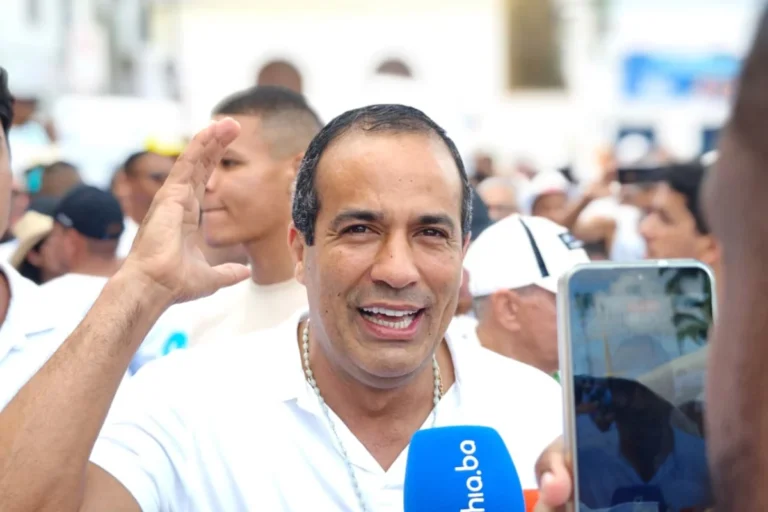 Bruno Reis Critica Domínio do PT na Bahia e Abre Diálogo com Angelo Coronel na Lavagem do Bonfim