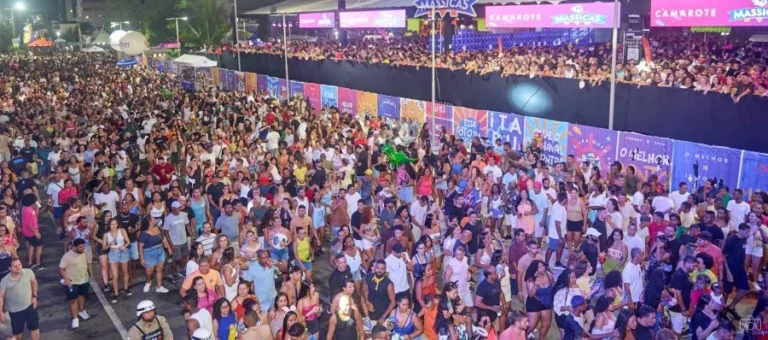 Carnaval Antecipado de Itabuna: Uma Celebração Vibrante que Atraiu Mais de 100 mil Pessoas