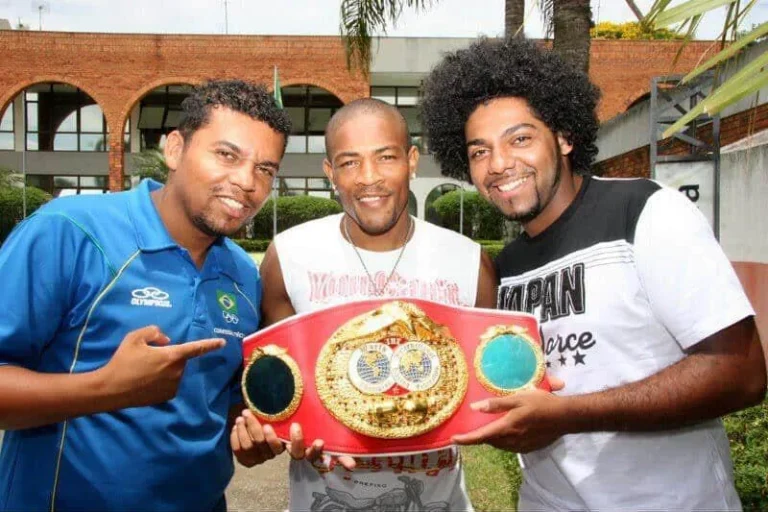 Celebrando 20 Anos do Título Mundial de Valdemir Sertão: O Orgulho do Boxe Brasileiro