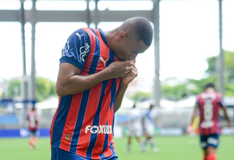 Erick Abre Temporada com Gols pelo Bahia, enquanto Rogério Ceni Planeja Uso do Jogador em 2026