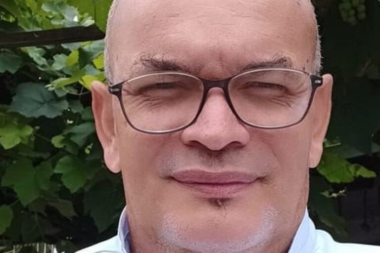 Jorge Soares Lança Livro em Salvador: Humanização e Reflexão Histórica