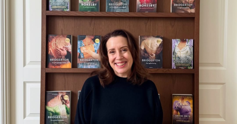 Julia Quinn, a Criadora de ‘Bridgerton’, Confirmada na Bienal do Livro da Bahia 2026 Julia Quinn, a Criadora de 'Bridgerton', Confirmada na Bienal do Livro da Bahia 2026