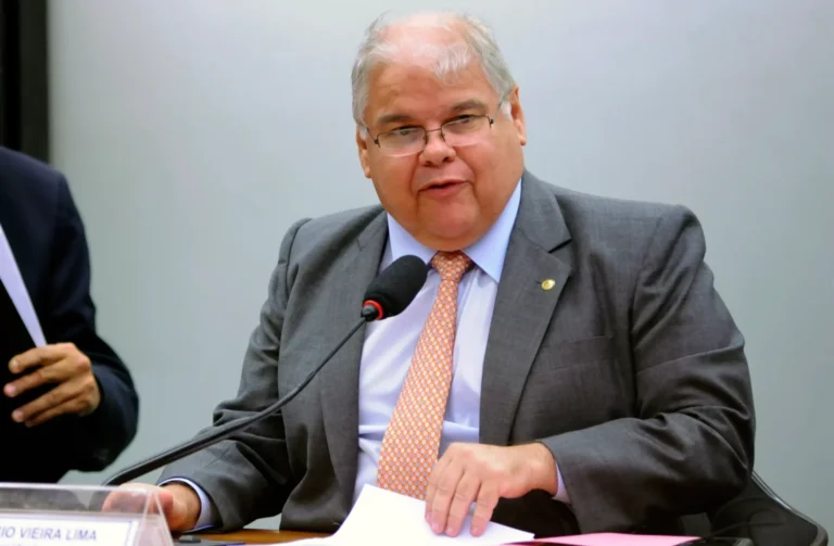 Lúcio Vieira Lima Alfineta ACM Neto e Preve Futura Derrota do Opositor