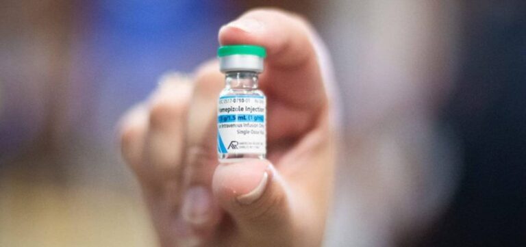 Ministério da Saúde Envia Doses de Fomepizol à Bahia Após Aumento de Intoxicações por Metanol Ministério da Saúde Envia Doses de Fomepizol à Bahia Após Aumento de Intoxicações por Metanol