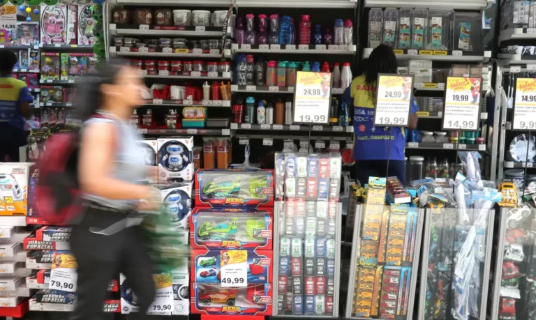 PIB 2026: A Economia que Se Equilibra Entre Desaceleração e Crescimento Moderado PIB 2026: A Economia que Se Equilibra Entre Desaceleração e Crescimento Moderado