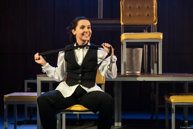 ‘Prima Facie’ Chega a Salvador: Um Espetáculo Imperdível