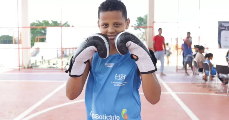 Projeto Social Revoluciona o Esporte: Futsal, Judô, Boxe e Futebol Feminino em Três Estados