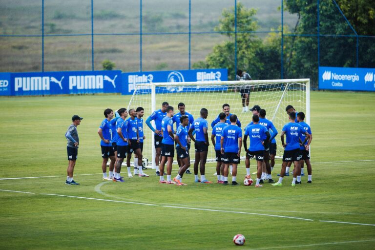 Rogério Ceni Celebra Retorno do Bahia e Destaca Róman em Entrevista Rogério Ceni Celebra Retorno do Bahia e Destaca Róman em Entrevista