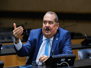 Sandro Régis Responde a Agressões de Jerônimo Rodrigues: Oposição em Foco na Bahia Sandro Régis Responde a Agressões de Jerônimo Rodrigues: Oposição em Foco na Bahia