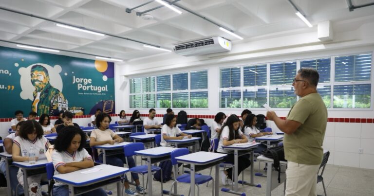 SEC Lança Processo Seletivo para Quase 3 Mil Vagas na Educação da Bahia