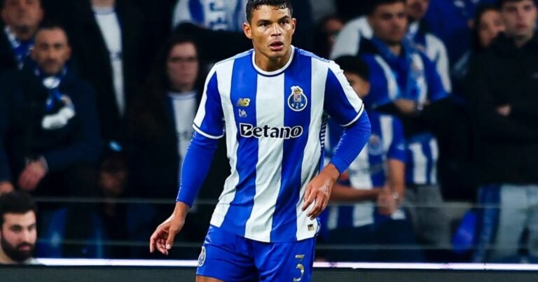 Thiago Silva Brilha em Retorno ao Porto e Supera Expectativas na Defesa