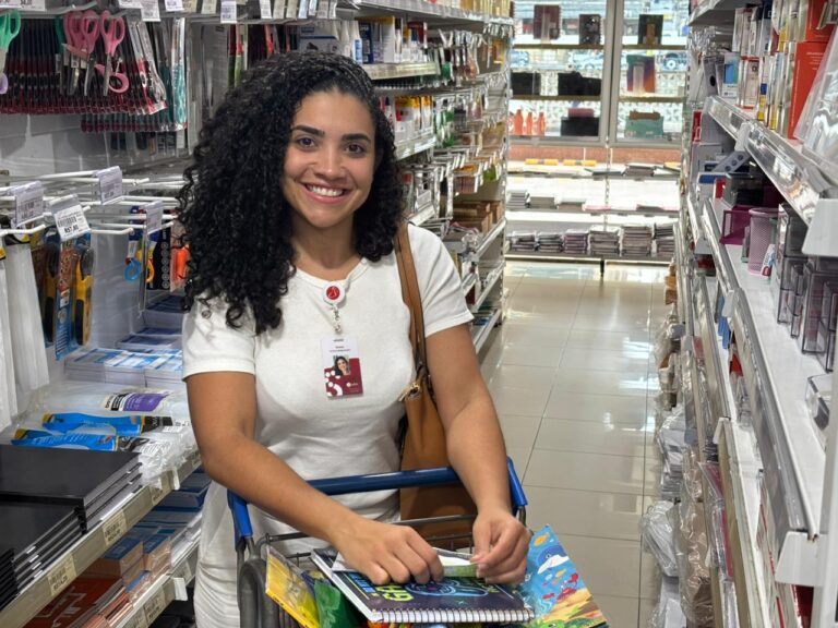 Volta às Aulas: Como Empresas Apoiam Colaboradores na Aquisição de Materiais Escolares