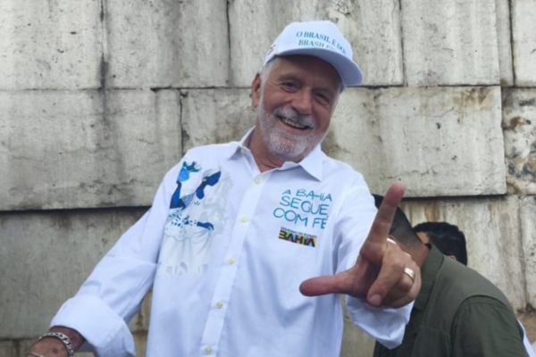 Wagner Enfatiza a Política na Lavagem do Bonfim: ‘É Normal a Disputa de Torcida’ Wagner Enfatiza a Política na Lavagem do Bonfim: 'É Normal a Disputa de Torcida'