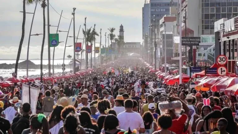 Carnaval 2026 em Salvador: Confira a Programação Oficial dos Trios e Blocos