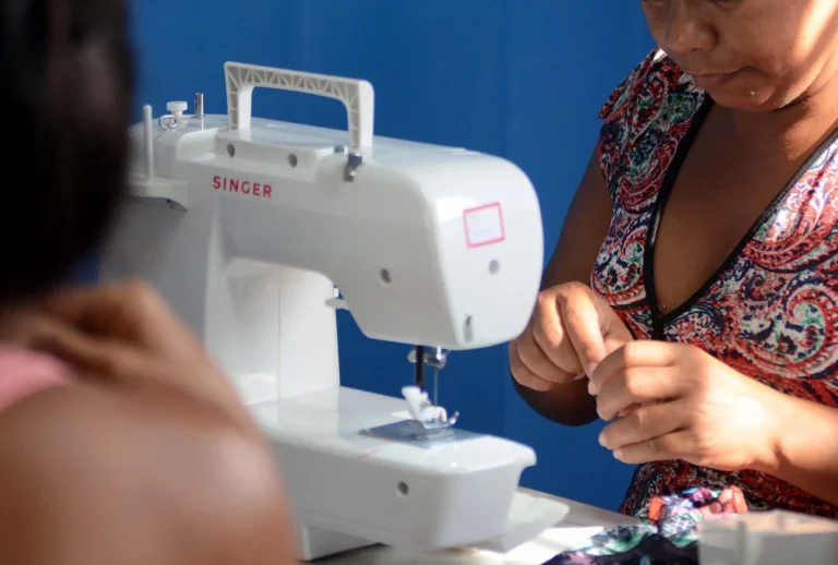 Costureiras: Motor Econômico do Carnaval em Salvador