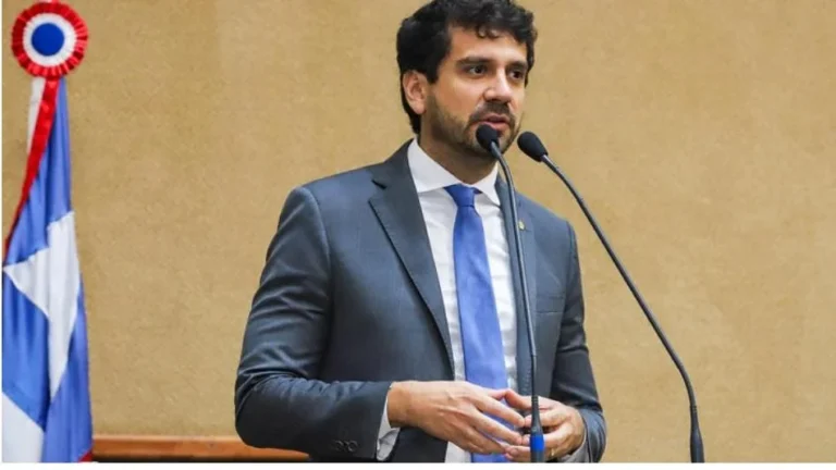 Deputado Manuel Rocha Critica Governo após Ataque a Turistas no Extremo Sul da Bahia