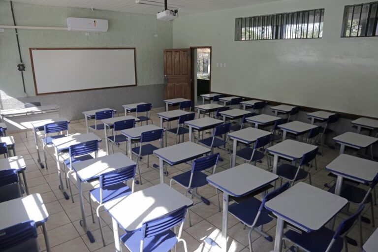 Inteligência Artificial nas Escolas: Votação do Conselho Nacional de Educação Está Marcada Inteligência Artificial nas Escolas: Votação do Conselho Nacional de Educação Está Marcada