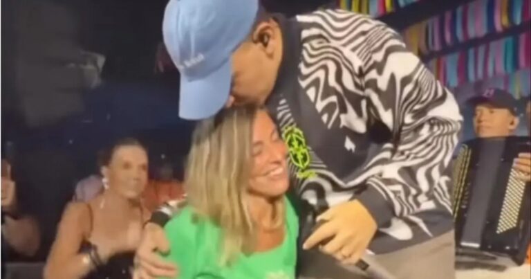 João Gomes Homenageia Cientista em Show: 'Você é a Maior Celebridade Aqui'