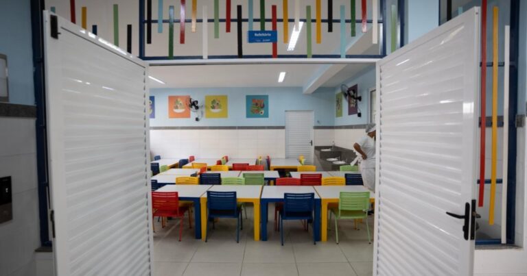 Matrícula na Rede Municipal de Ensino em Salvador: Confirmação Inicia Nesta Sexta-Feira Matrícula na Rede Municipal de Ensino em Salvador: Confirmação Inicia Nesta Sexta-Feira