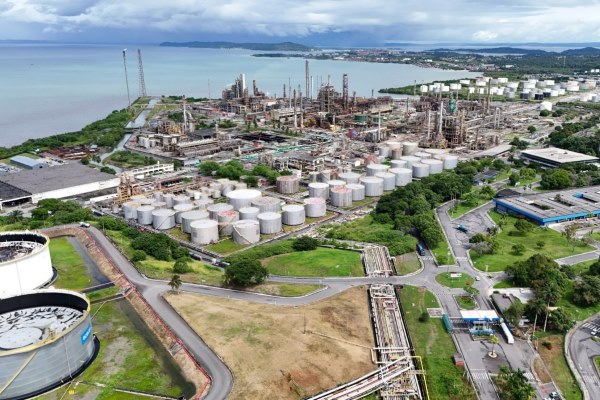 Aumento dos Preços de Combustíveis na Refinaria de Mataripe Impacta Consumidores na Bahia Aumento dos Preços de Combustíveis na Refinaria de Mataripe Impacta Consumidores na Bahia