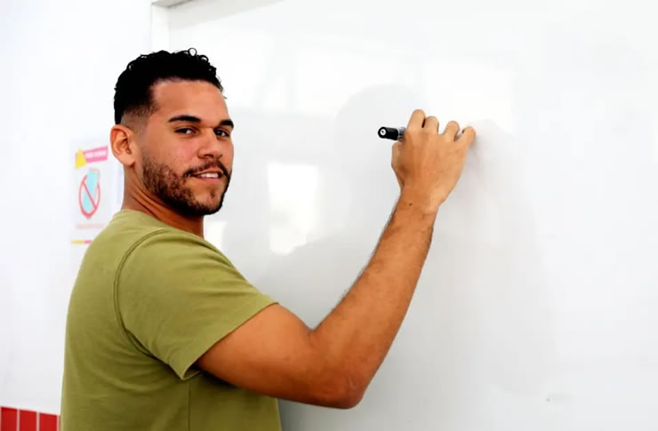 Bahia Convoca 417 Professores: Educação Básica e Profissional Ganham Novas Oportunidades Bahia Convoca 417 Professores: Educação Básica e Profissional Ganham Novas Oportunidades