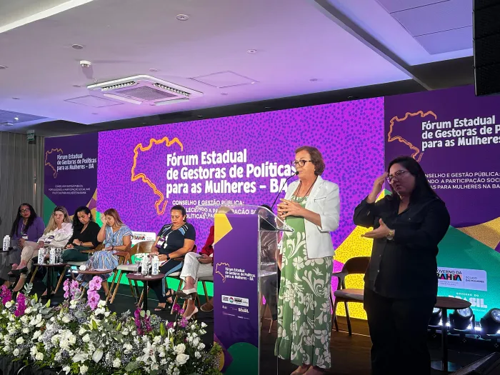 Bahia Promove Fórum com Gestoras de Políticas para Mulheres de 200 Municípios Bahia Promove Fórum com Gestoras de Políticas para Mulheres de 200 Municípios