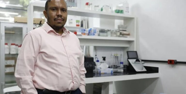 Cientistas Brasileiros Recebem Prêmios Internacionais por Avanços na Pesquisa do Alzheimer