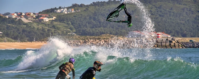 Copa do Mundo de Jet: Atrações Radicais nas Ondas da Bahia