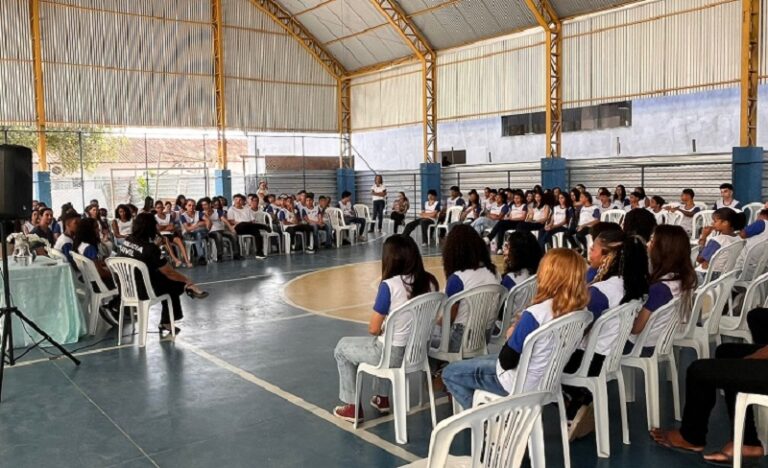 Educação que Transforma: DEAM Promove Debate sobre Feminicídio e Violência Doméstica em Teixeira de