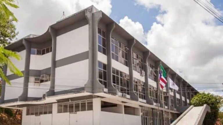 Empresa de SC conquista licitação de R$ 11 milhões para robótica nas escolas de Simões Filho