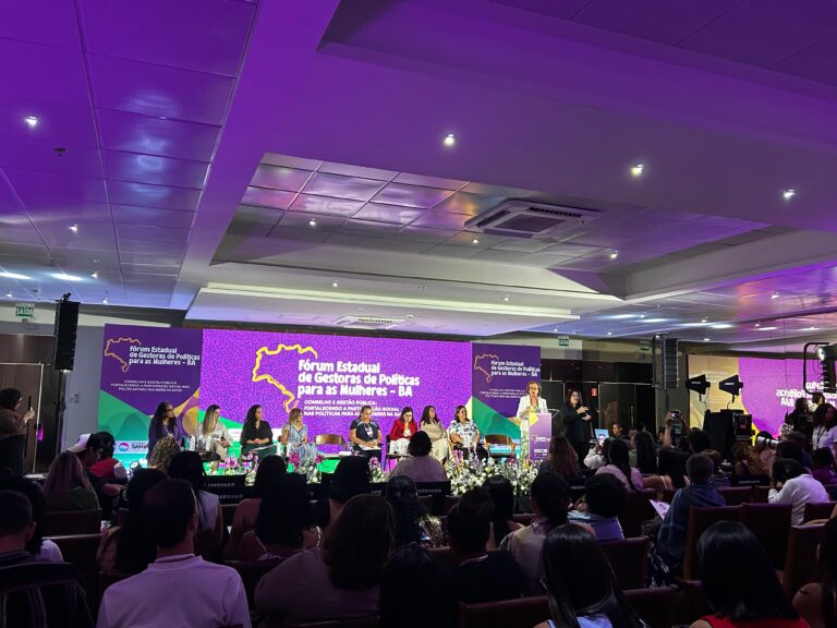 Fórum de Gestoras de Políticas para Mulheres na Bahia Reúne Representantes de 200 Municípios