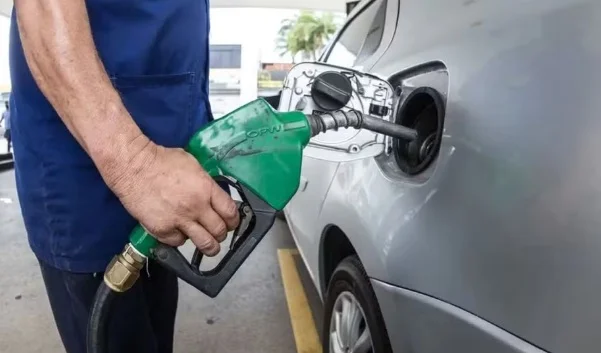 Governadores Rejeitam Proposta do Governo Federal para Isentar ICMS do Diesel Governadores Rejeitam Proposta do Governo Federal para Isentar ICMS do Diesel